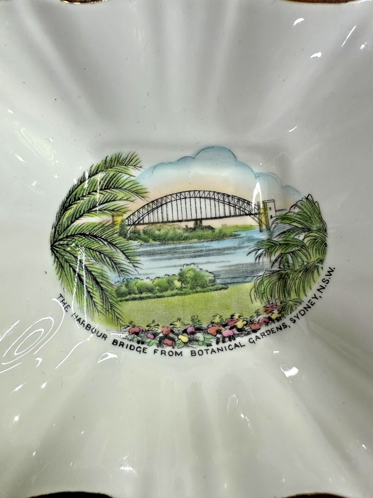 1930s View Ware Souvenir Vintage Pin Dish - Harbour Bridge, Sydney Australia.